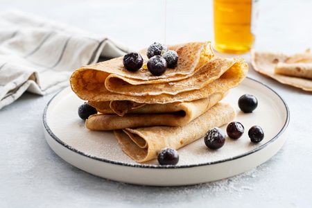 Buchweizen-Pfannkuchen mit Blaubeeren
