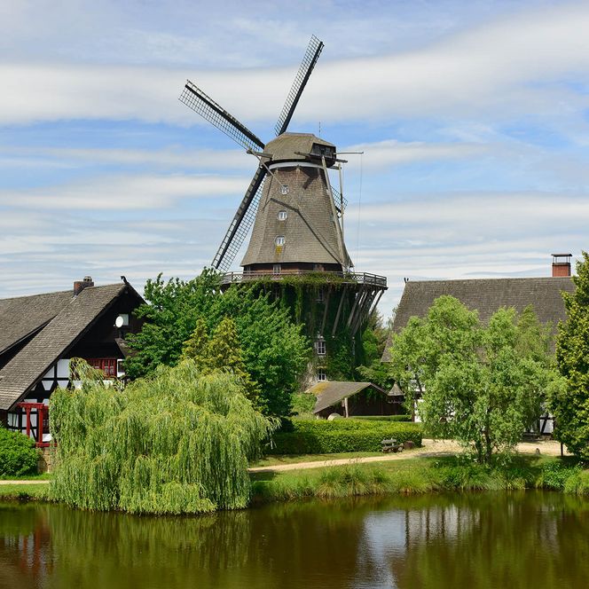 Blick auf die Sanssouci -Mühle im Mühlenmuseum Gifhorn