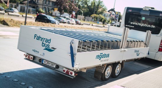 bus with bike trailer, © regiobus Hannover GmbH / Nick Langer