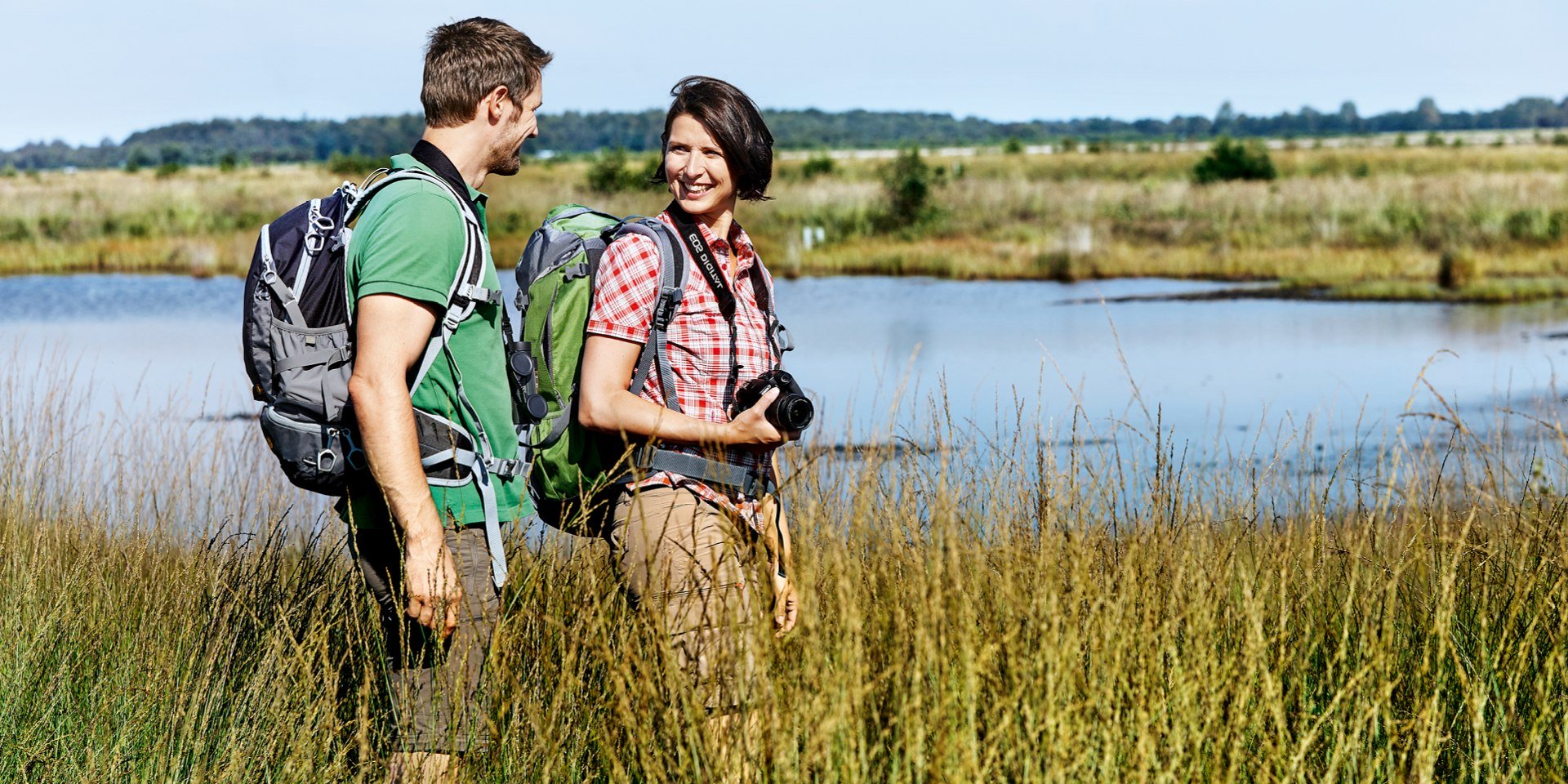 Couple hiking in Emsland, © Naturpark Hümmling