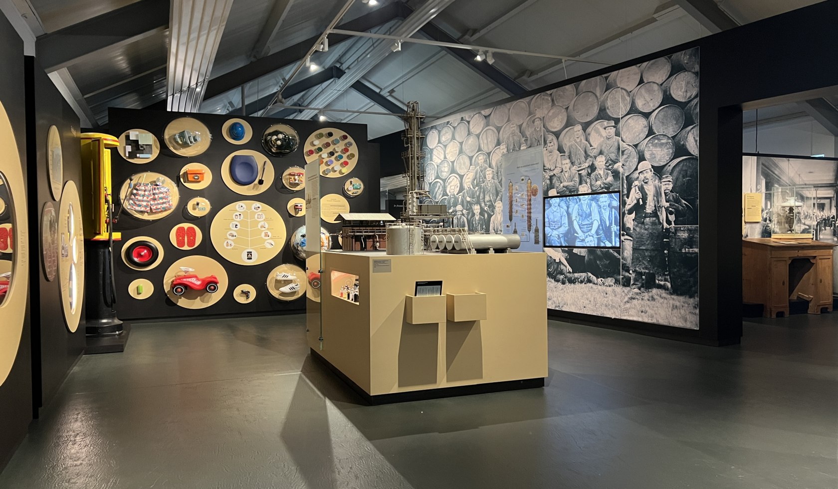 wietze-erdoelmuseum-innenausstellung-web-ccbysa-sz-20230607-1, © Lüneburger Heide GmbH