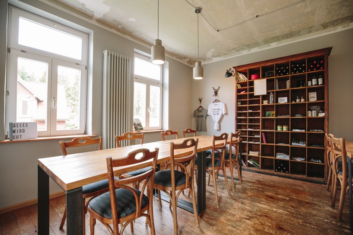 Dining room in the felling shop, © Fellerei /Anna Schäflein 