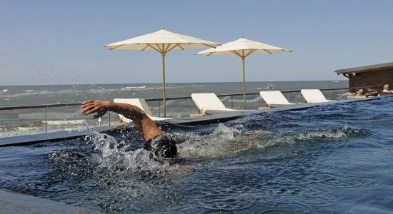Hotel Seesteg Pool - Norderney, © Relais & Chateaux Seesteg Norderney