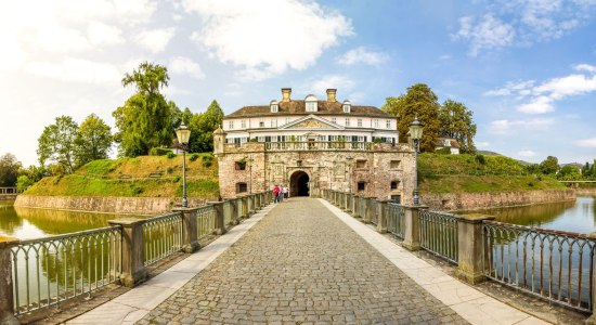 Schloss Bad Pyrmont, © Fotolia