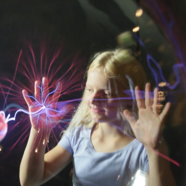 Plasma sphere at the phaeno in Wolfsburg , © phaeno / Nina Stiller