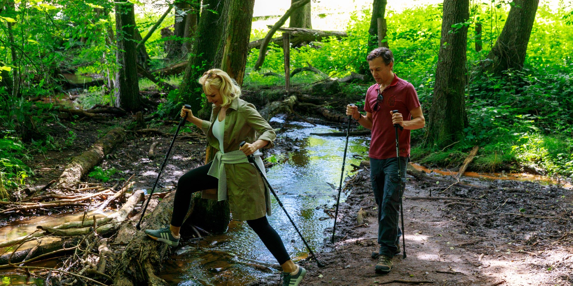 Couple Nordic walking in the Oldenburg Münsterland region, © malopo