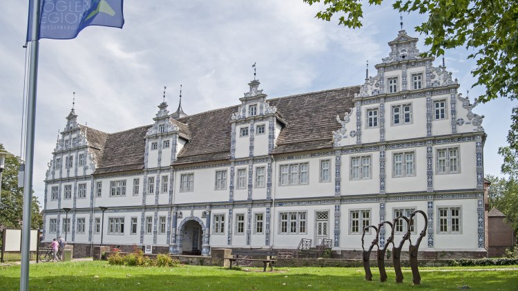 Weser Renaissance Bevern Castle