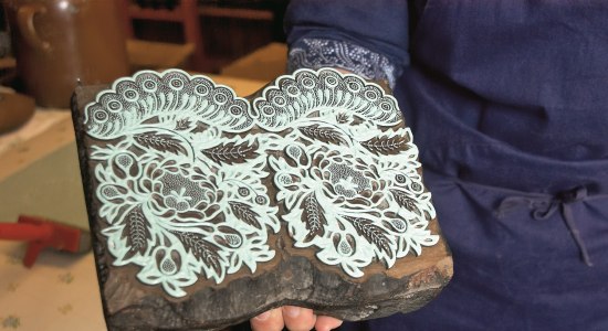 Blaudruck (indigo printing on fabric), © Heimatverein Niedersachsen e.v. Scheeßel, Eike Knopf