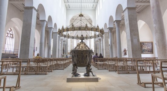 Mariendom (Hildesheim Cathedral), © Fotolia - Daniel Schaper