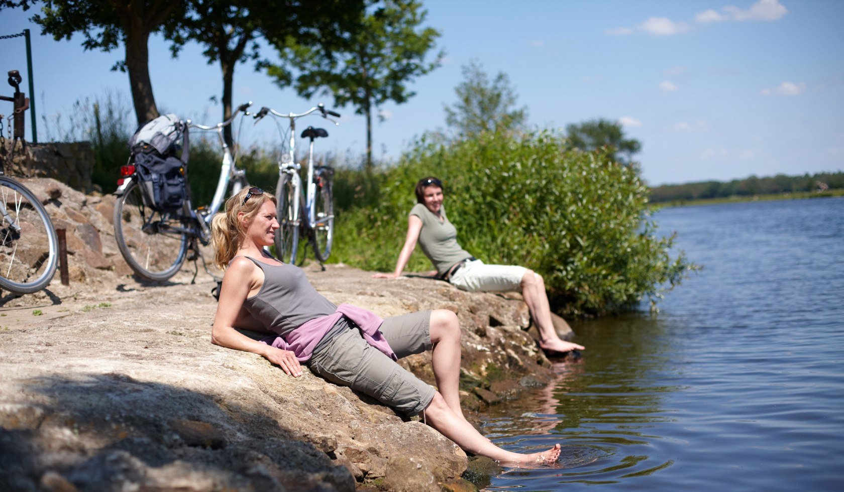 Radlerpause an der Ems, © Emsland Touristik GmbH