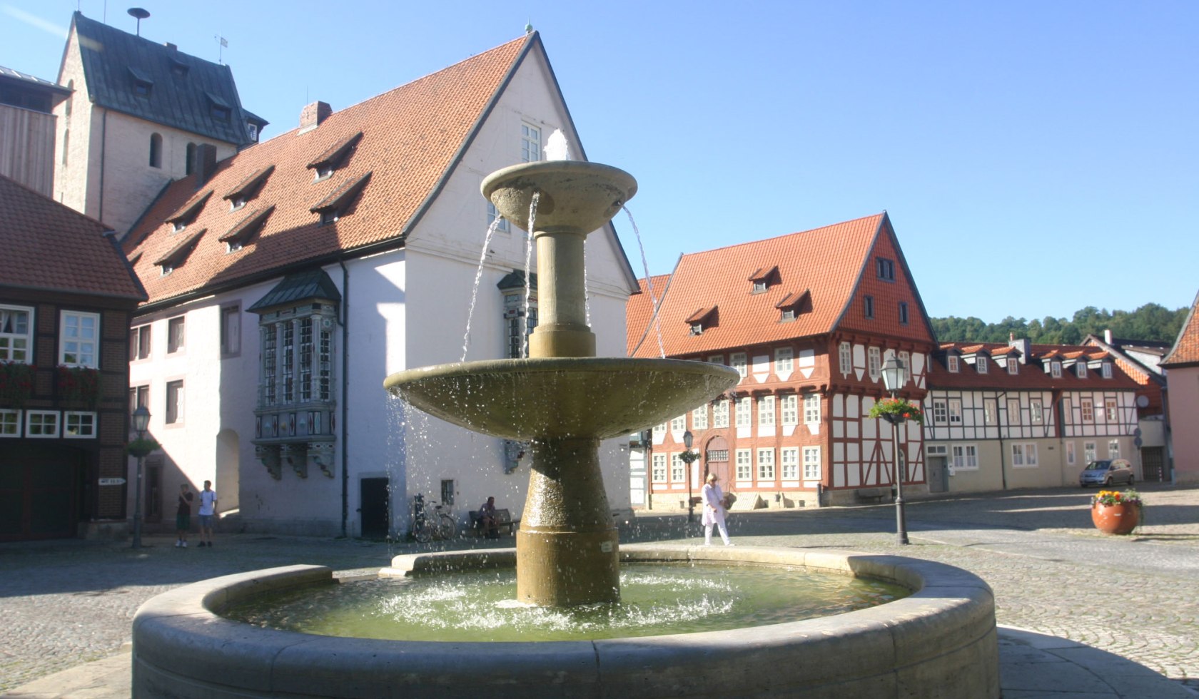 Stiftsfreiheit and festival fountain, © Stadt Bad Gandersheim/ Manfred Kielhorn