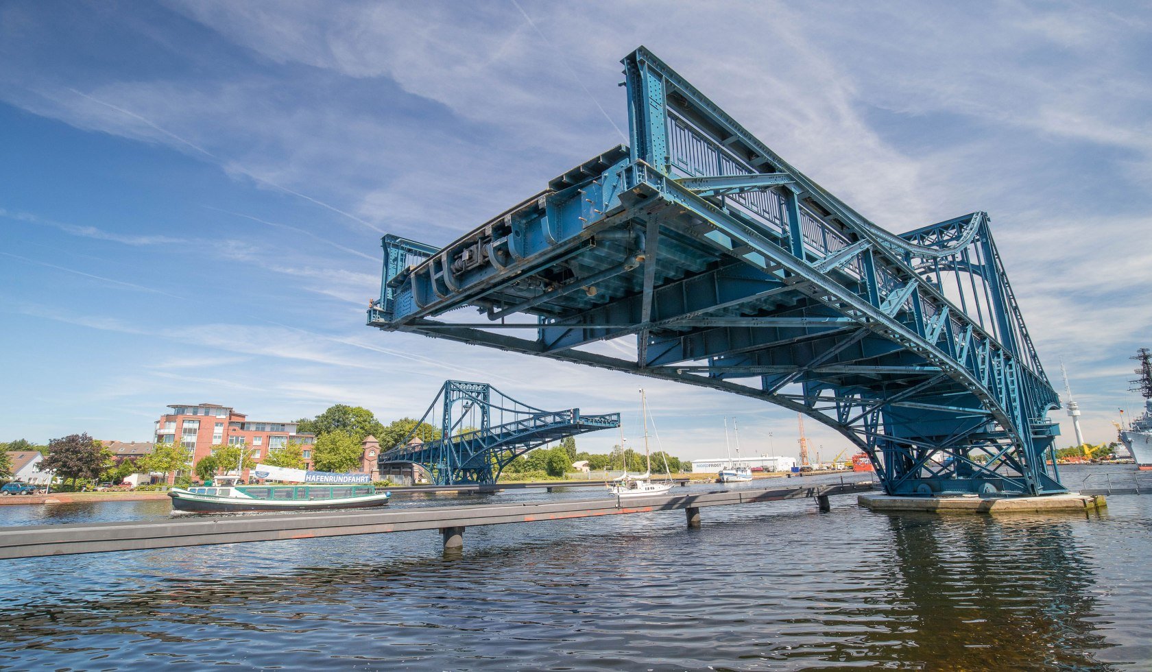 Wilhelmshaven bridge, © Wilhelmshaven Touristik &amp; Freizeit GmbH / Martin Stoever