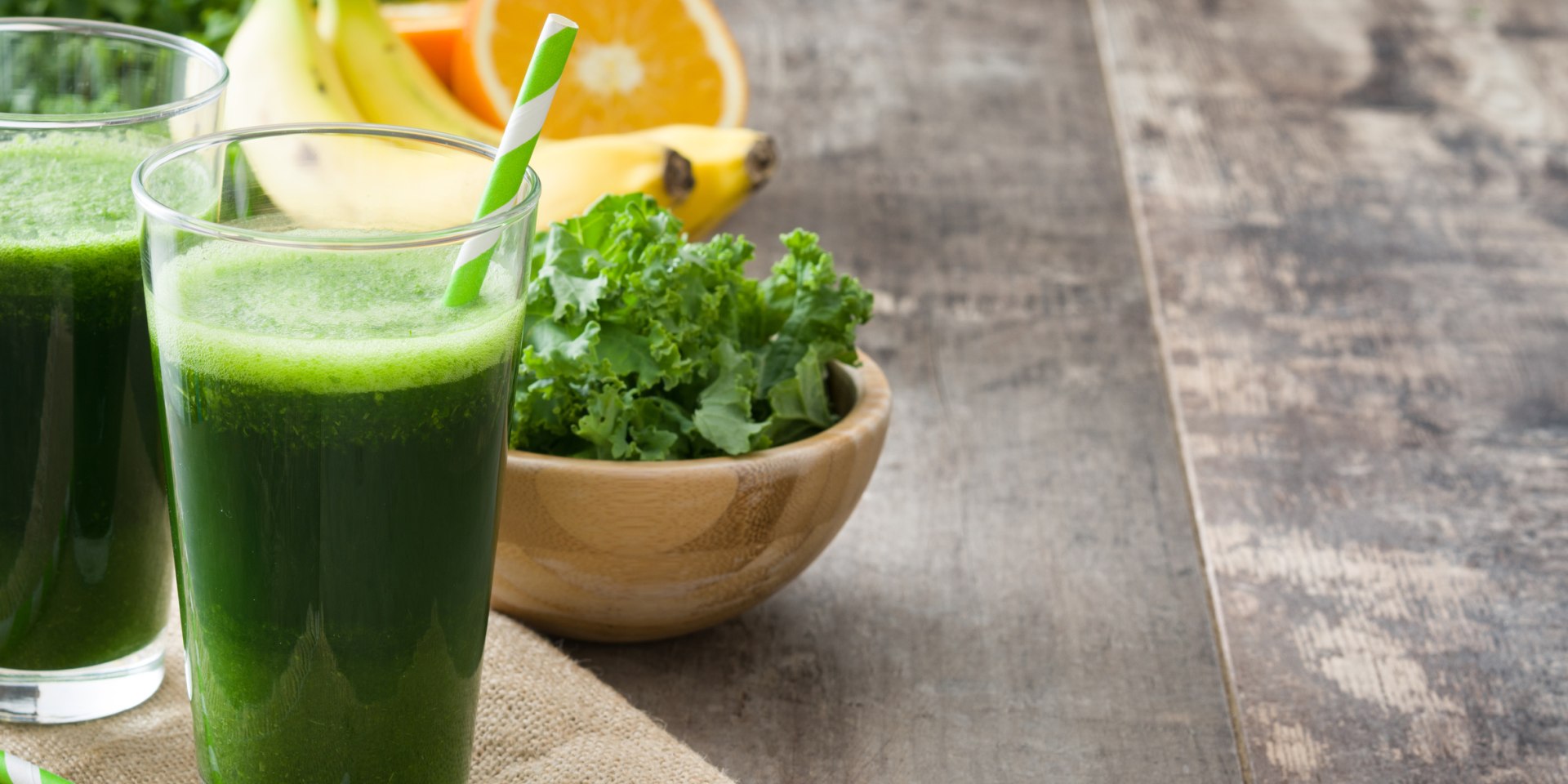 Kale smoothie, © Fotolia / chandlervid85