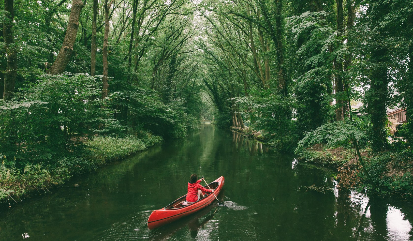 View of a canoeist on the canalized Deichhase, © German Roamers / David Kollmann