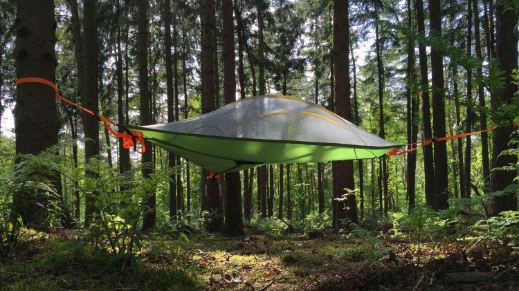 Tree tents in the Barfusspark Harkebrügge, © Wolfgang Stelljes