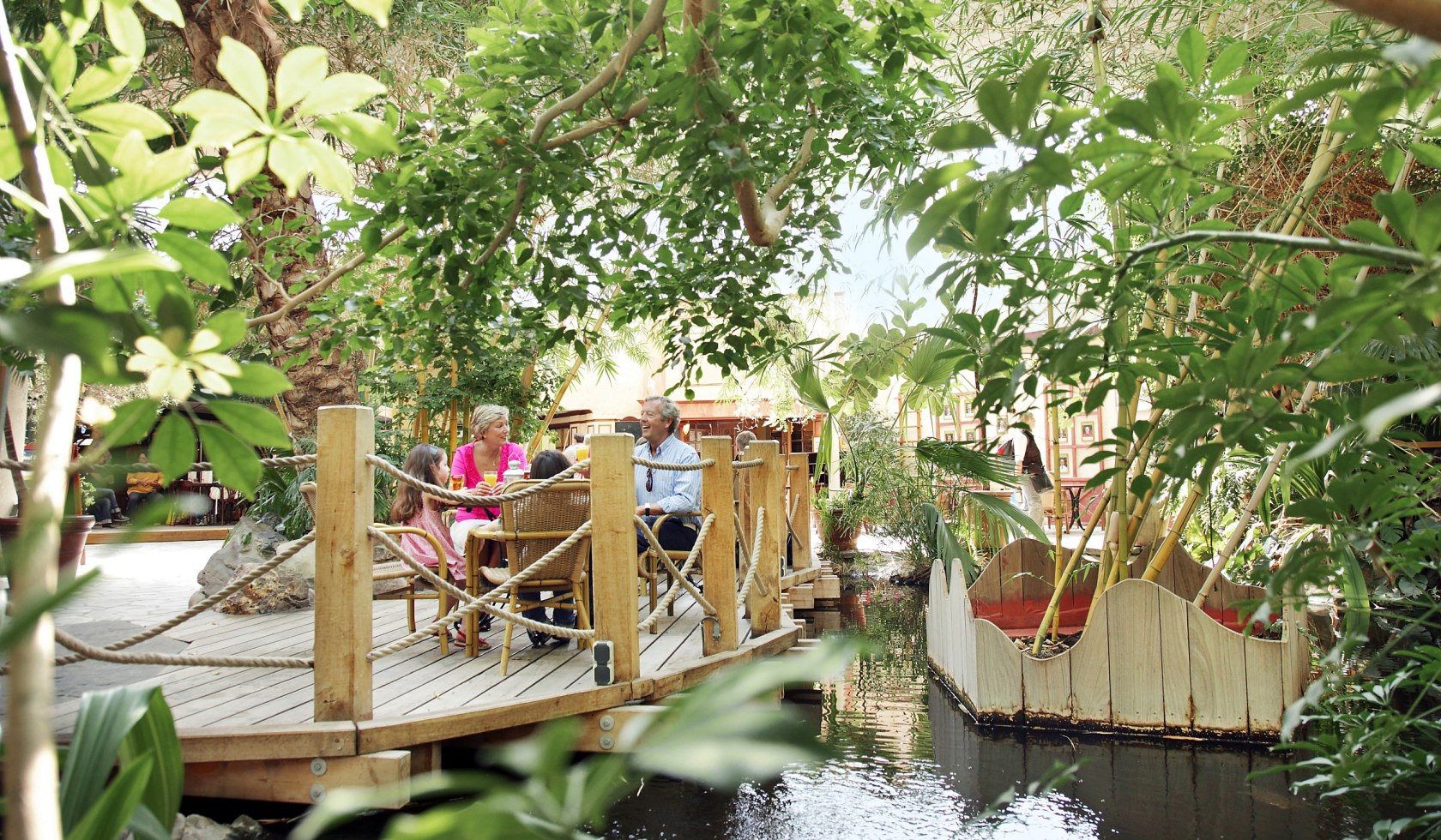 Grandparents with their gand children, © Center Parcs