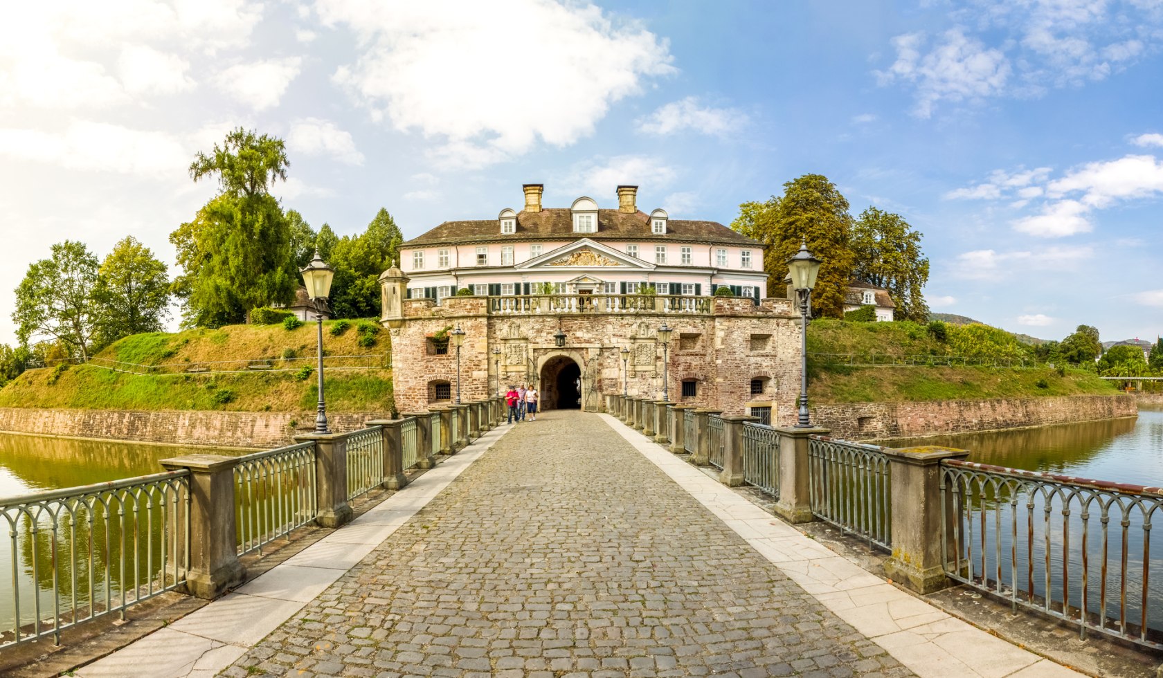 Castle Pyrmont, © Fotolia / pure-life-pictures