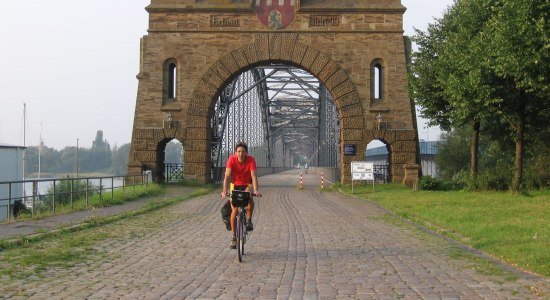 Harburger Elbbrücke, © Touristikverband Landkreis Rotenburg zwischen Heide und Nordsee e.V.