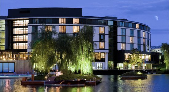 By night, © The Ritz-Carlton / Gary Schmid