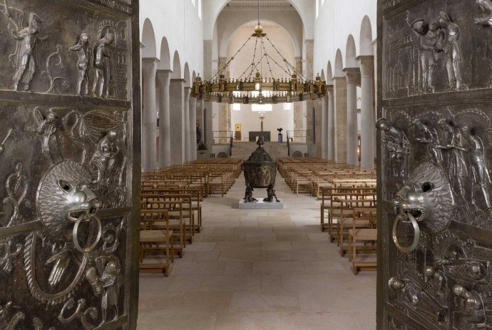 Mariendom (Hildesheim Cathedral) from the inside, © Bischöfliche Pressestelle Hildesheim/ Dommuseum Hildesheim,Florian Monheim