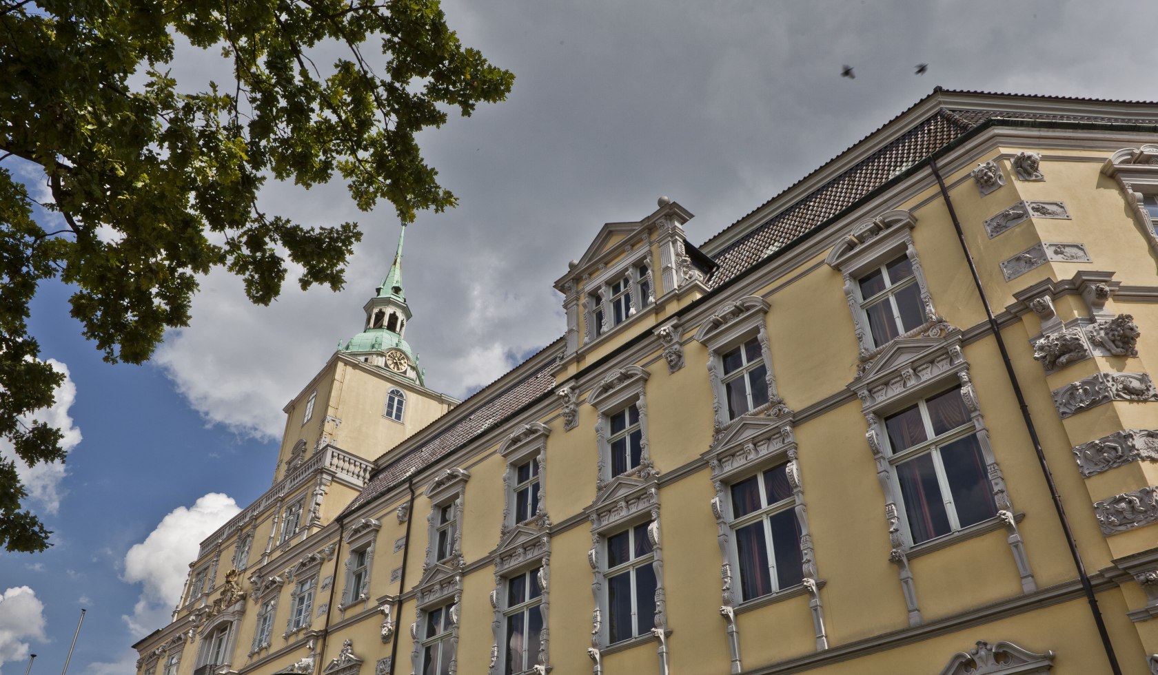 Oldenburg Castle , © Oldenburg Tourismus und Marketing GmbH / Verena Brandt 