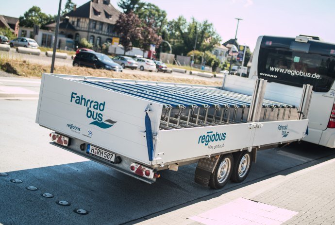 bus with bike trailer, © regiobus Hannover GmbH / Nick Langer