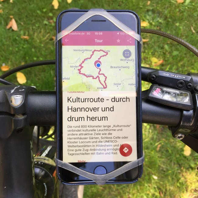 Rad-Navi Niedersachsen App in use, © Tourismus Marketing Niedersachsen GmbH